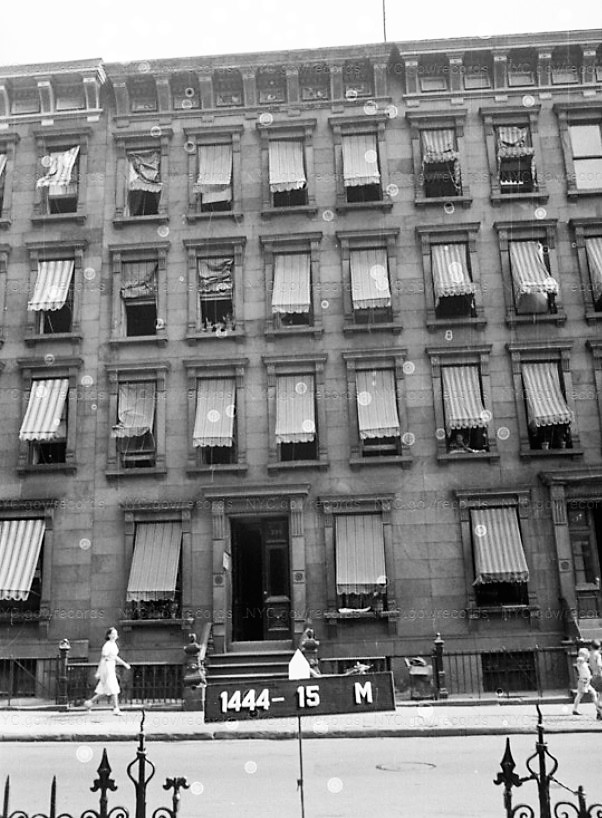 325 East 69 Street in Manhattan