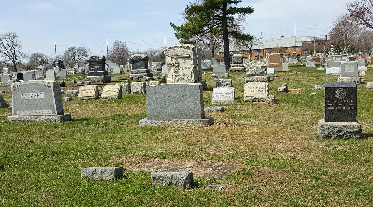 DiSanto Grave in St. Joseph's Cemetery