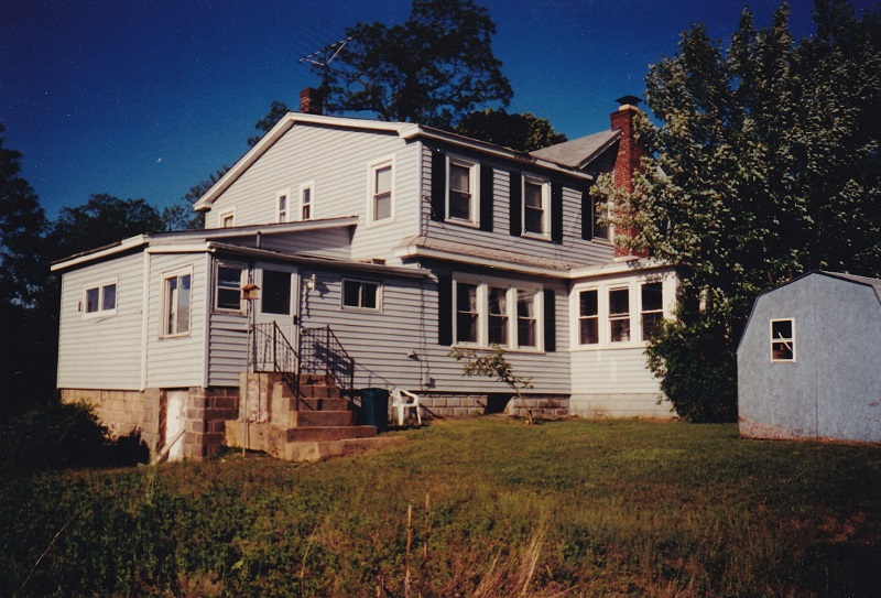 Lanzaro Farmhouse in Morganville 1998