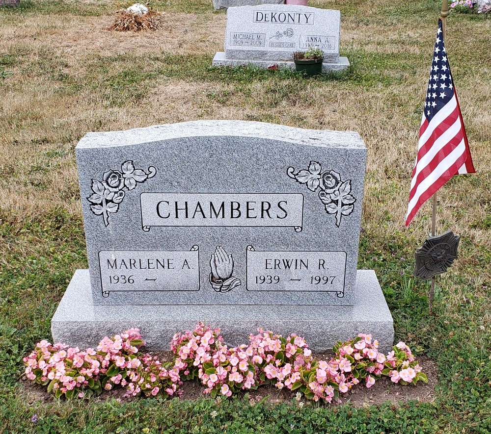 Marlene DeMartino Boniewicz Chambers Grave
