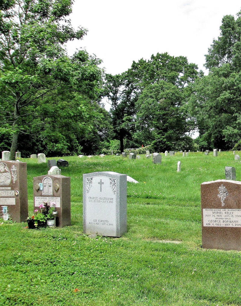 Charles Mastellone Grave